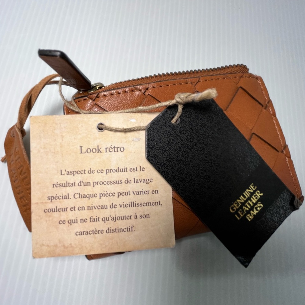 Genuine Leather Handcrafted Bifold Small Wallet w/Woven Leather Exterior - Picture 12 of 13